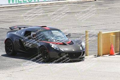 media/May-18-2022-Open Track Racing (Wed) [[f96b7d3cf4]]/Around the Pits/